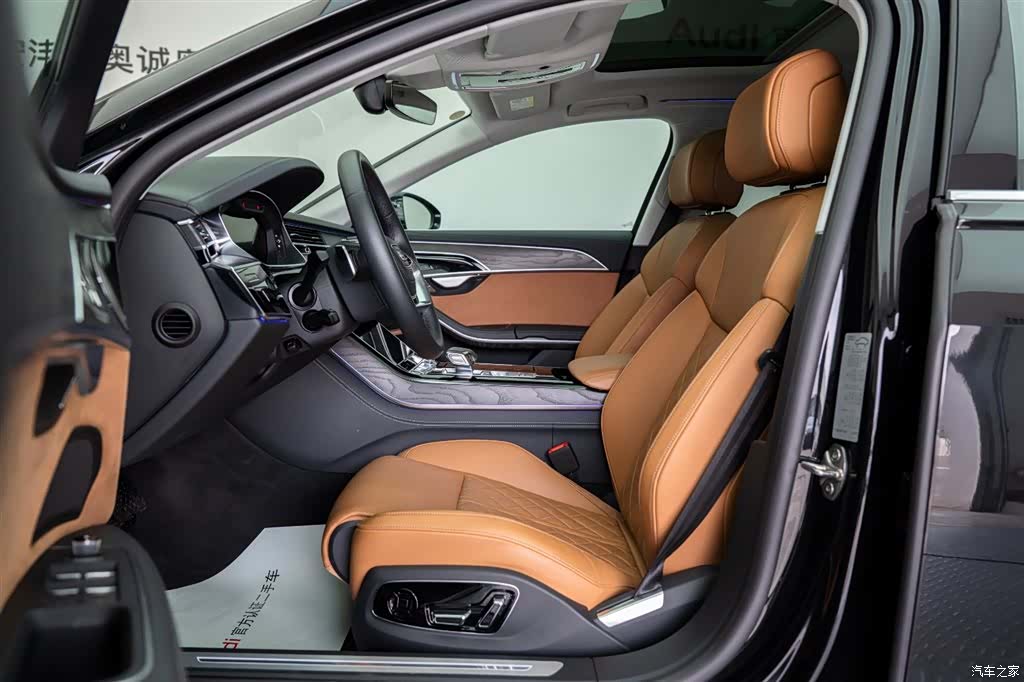 Audi A8L, 2025 11