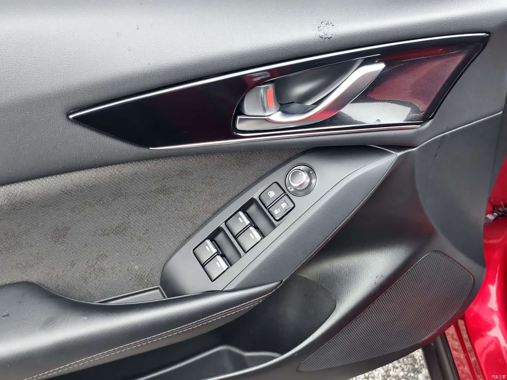 Mazda CX-4, 2023 15