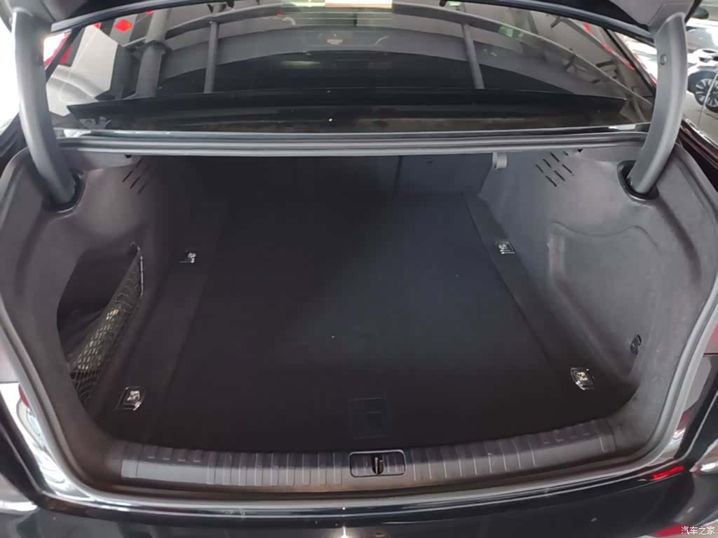 Audi A6L, 2022 19