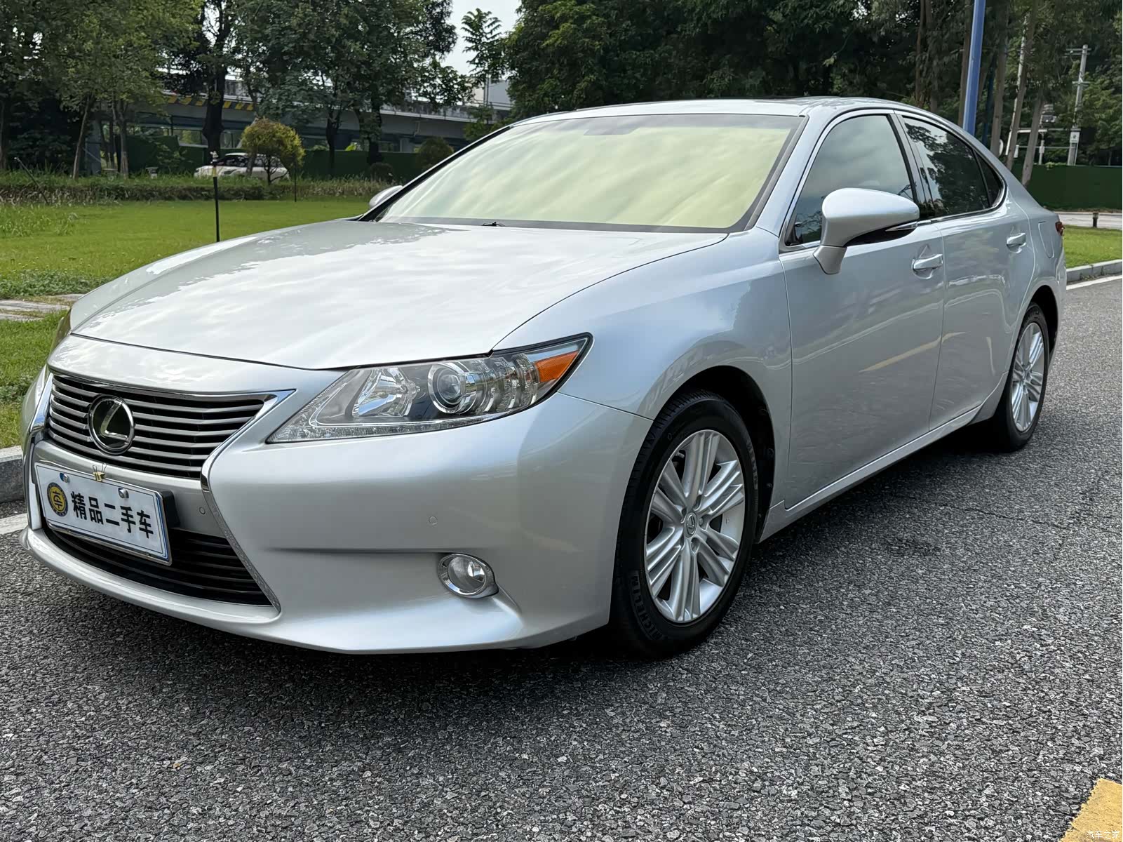 Lexus ES, 2014 1