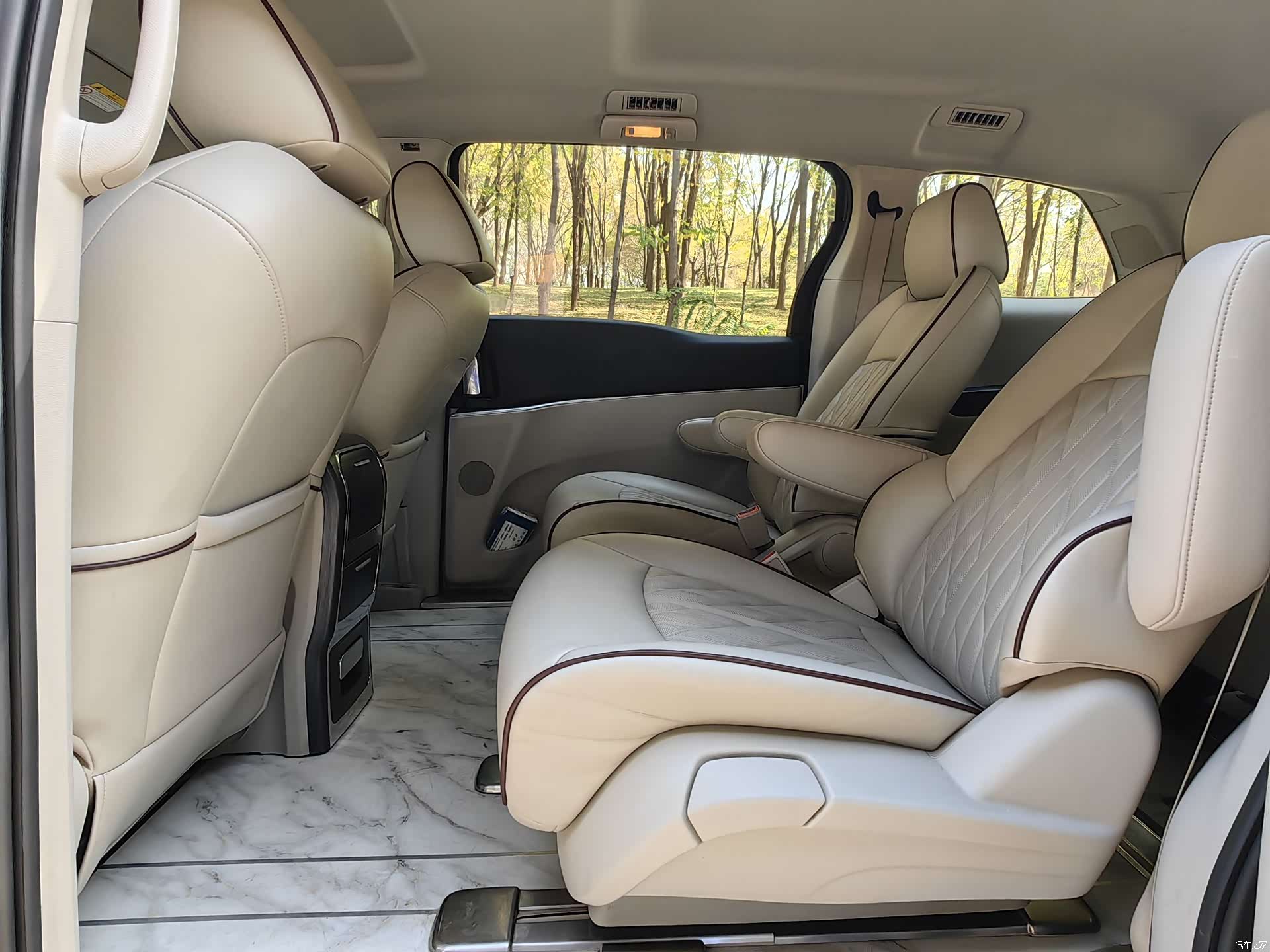 Buick GL8, 2021 7