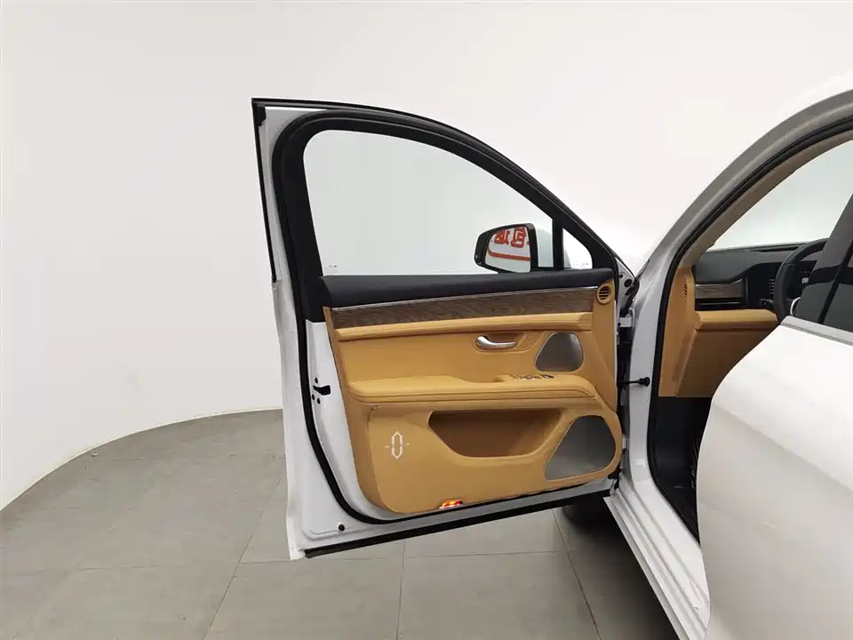 AITO Ask the world M5