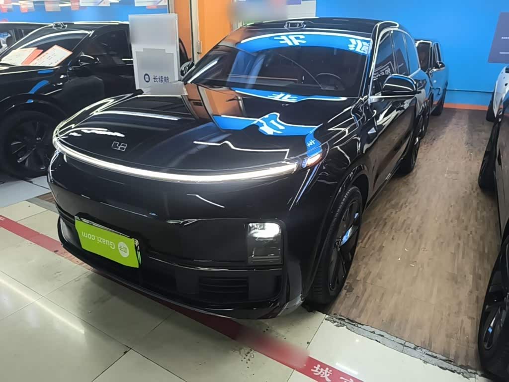Li Auto L8