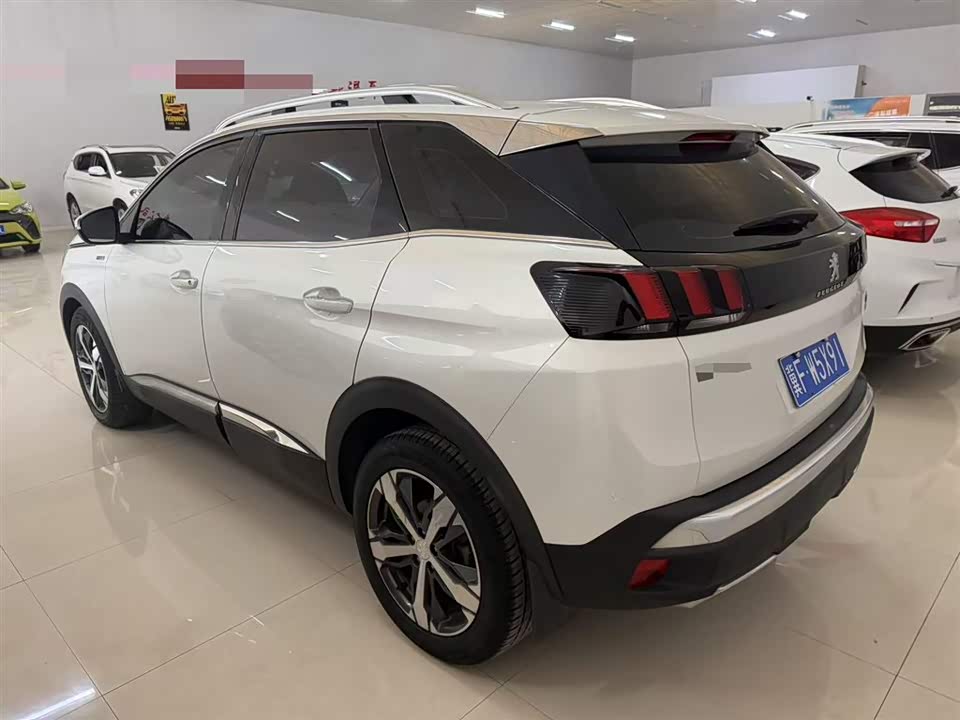 Peugeot 4008