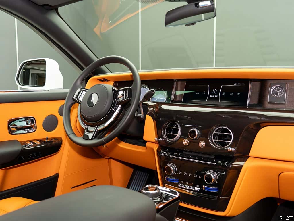 Rolls-Royce Phantom, 2022 21