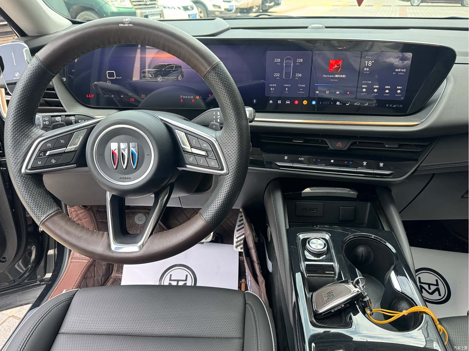 Buick Envision Plus, 2025 13