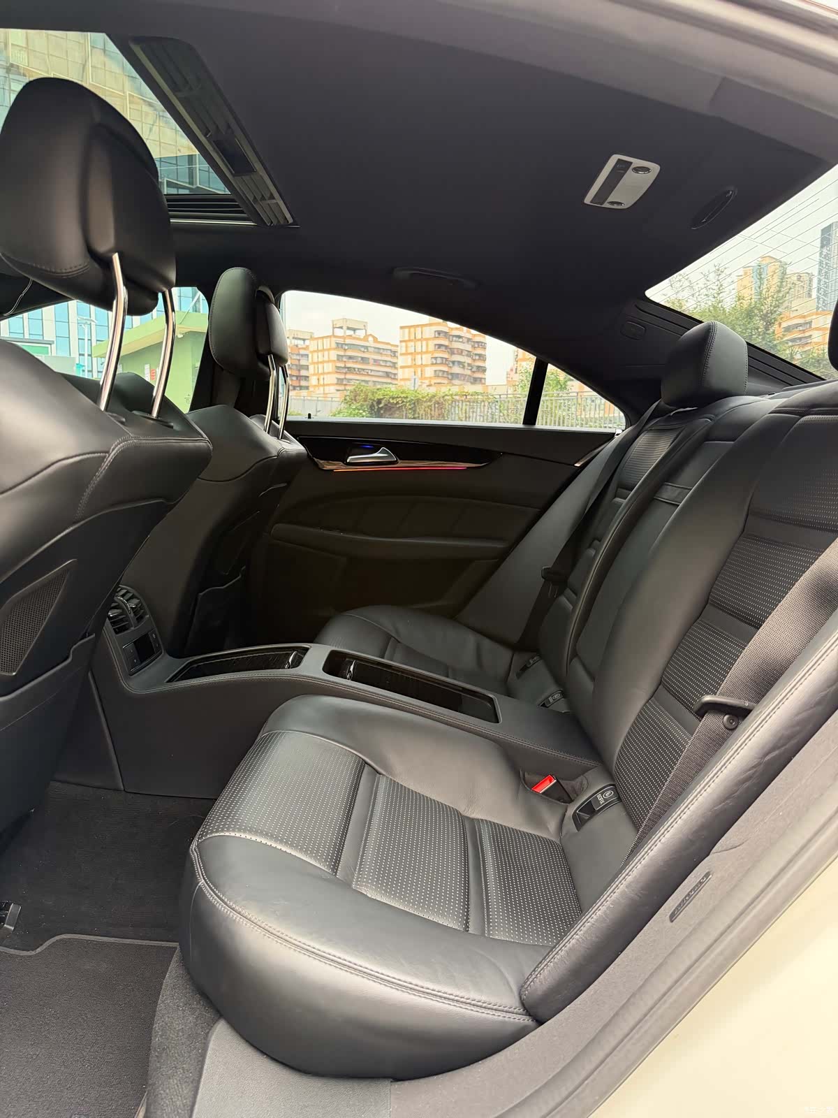 Mercedes-Benz CLS, 2016 13