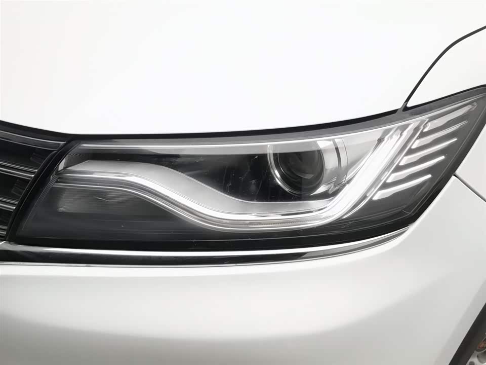 Roewe RX5 Roewe RX5