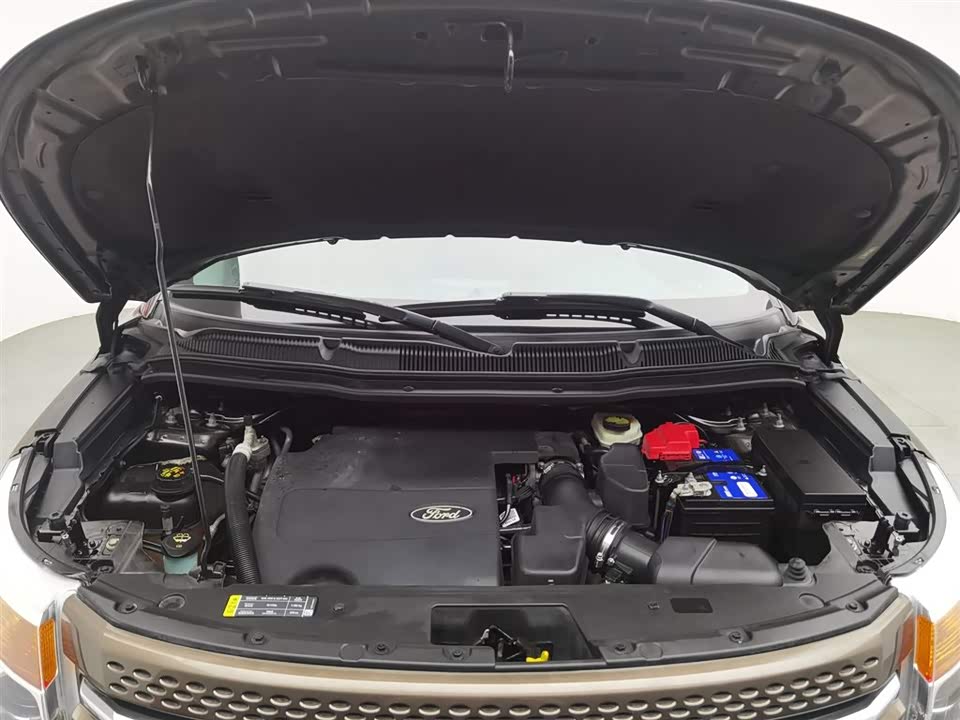 Ford Explorer Ford Explorer