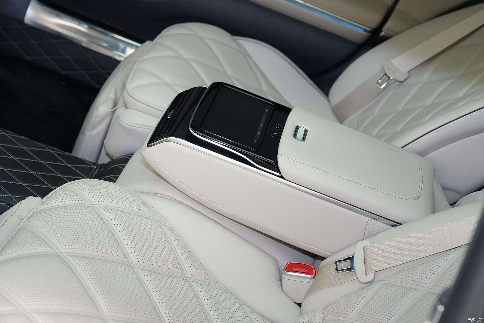 Maybach S-Class, 2023 15