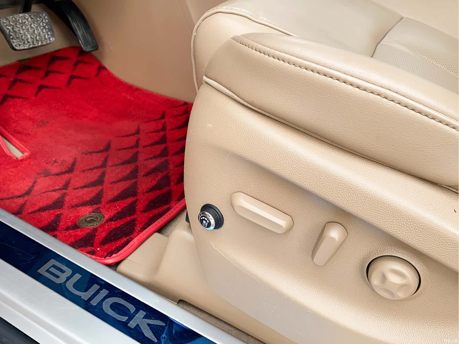 Buick GL8, 2018 14