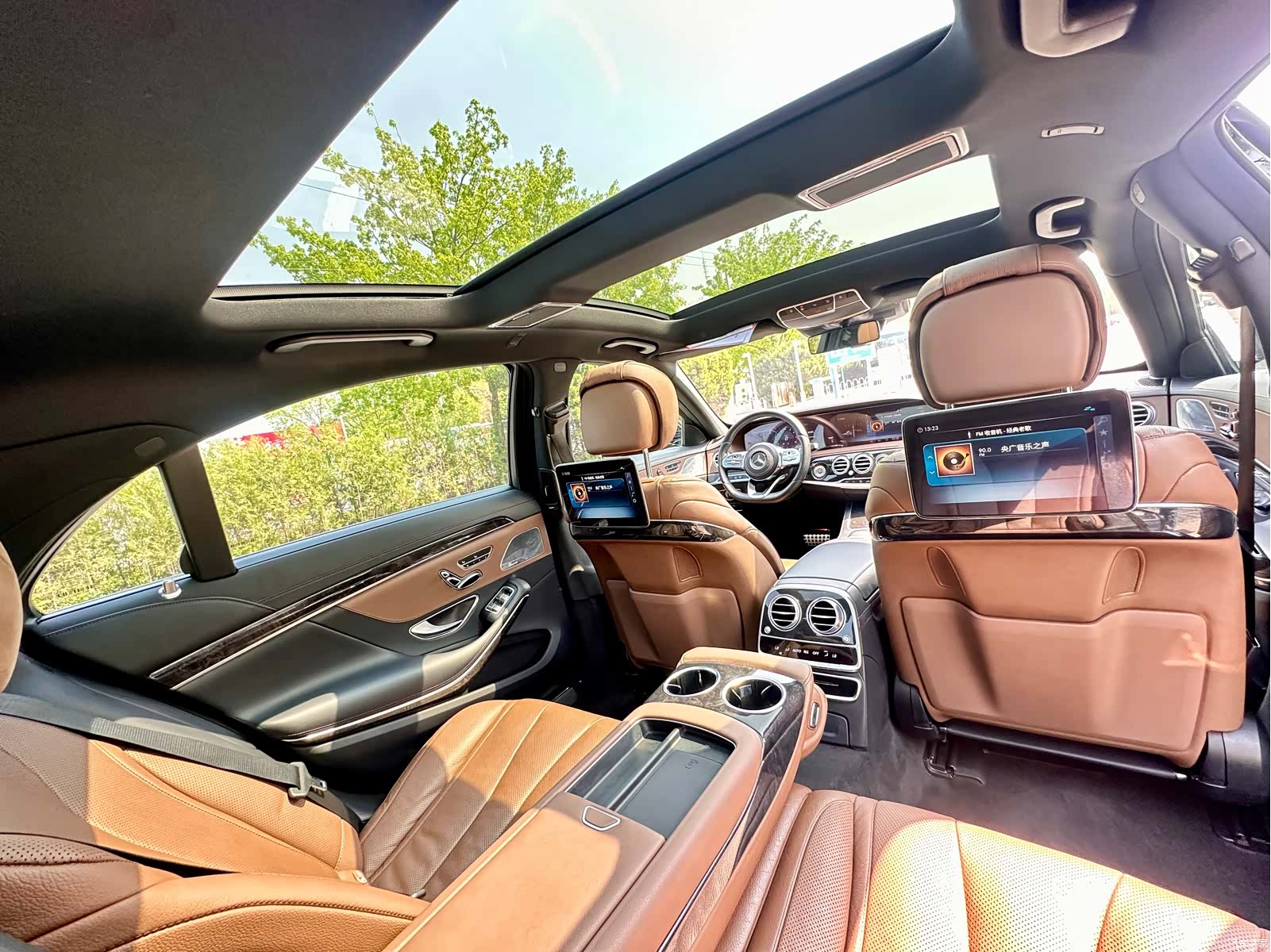 Mercedes-Benz S-Class, 2019 52