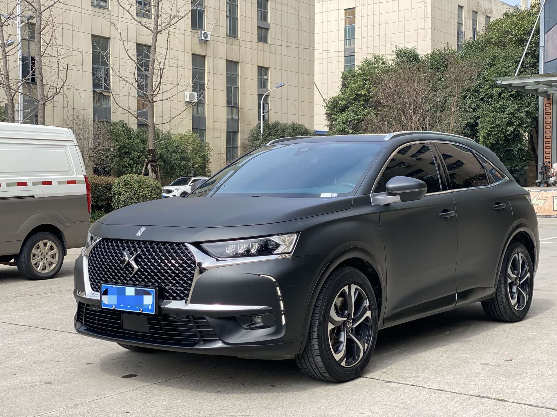 DS 7, 2021 1