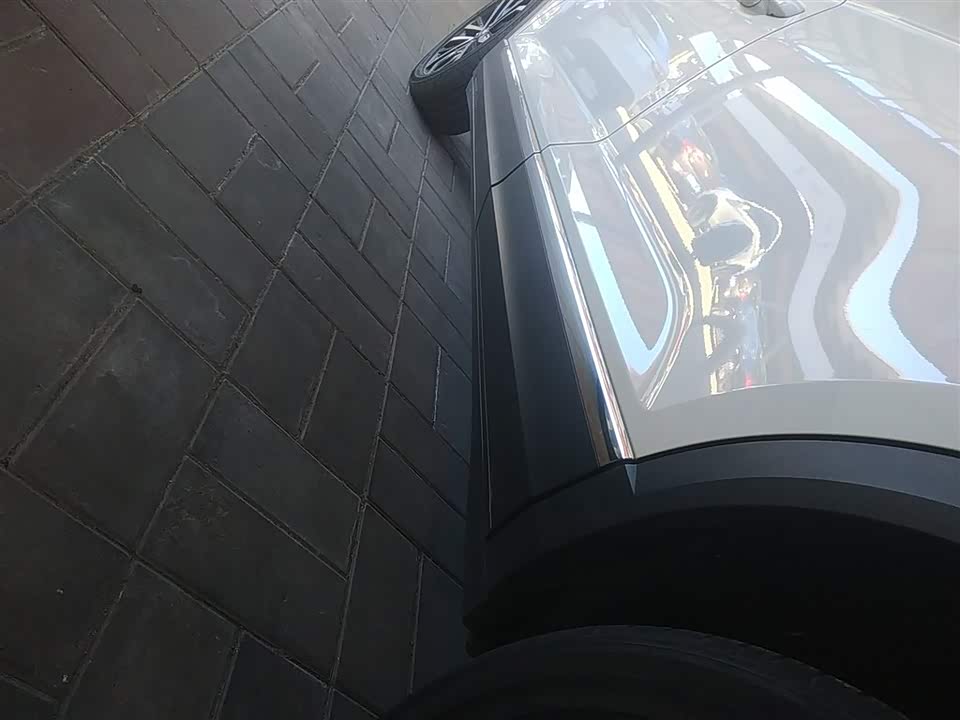 Volkswagen T-ROC exploring Songs