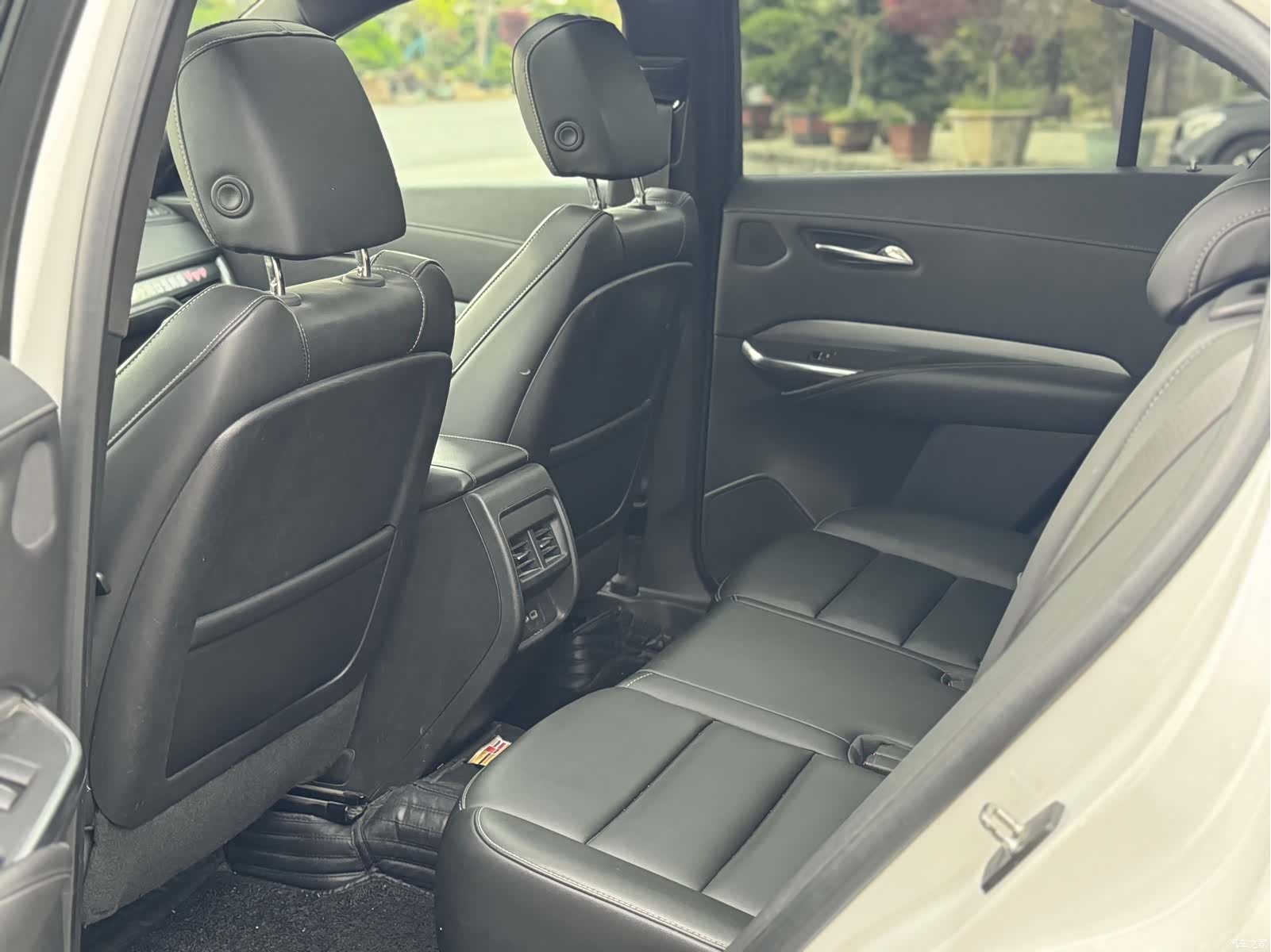 Cadillac XT4, 2020 4
