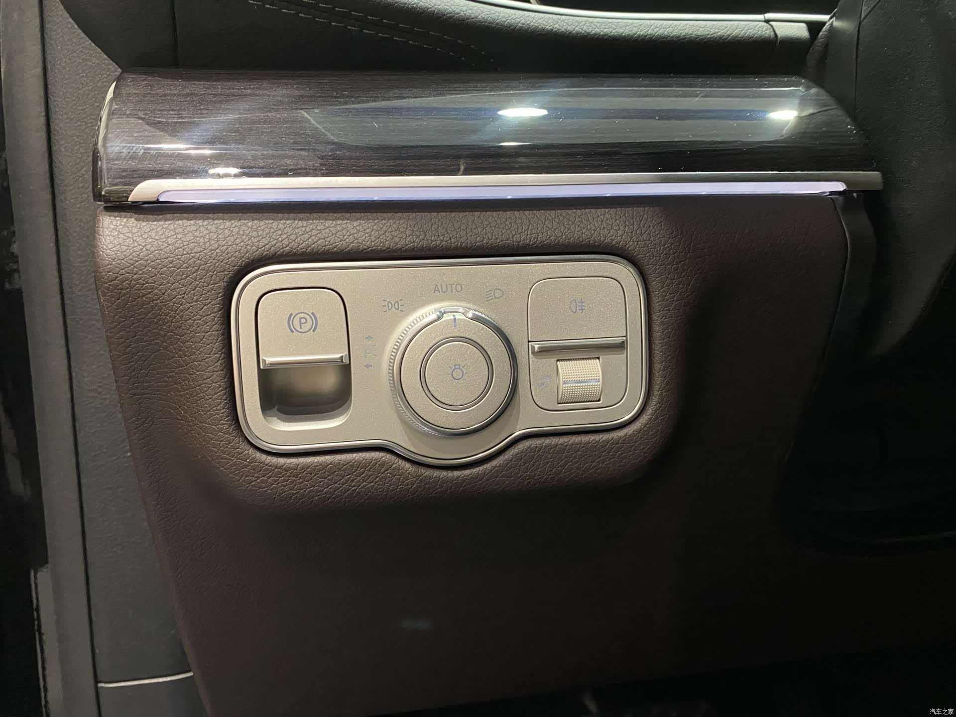 Mercedes-Benz GLE, 2023 4