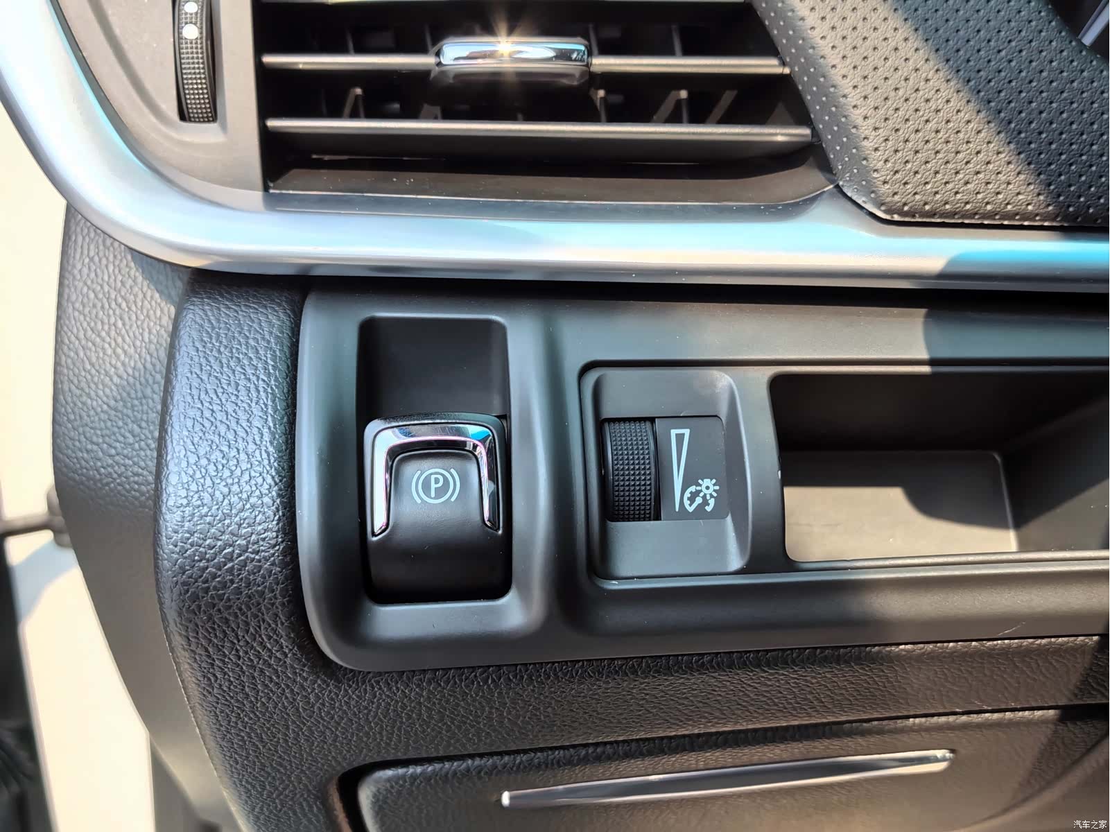 Cadillac XTS, 2019 9