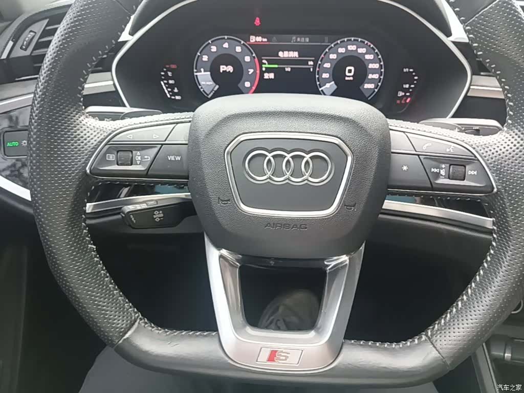 Audi Q3, 2021 11