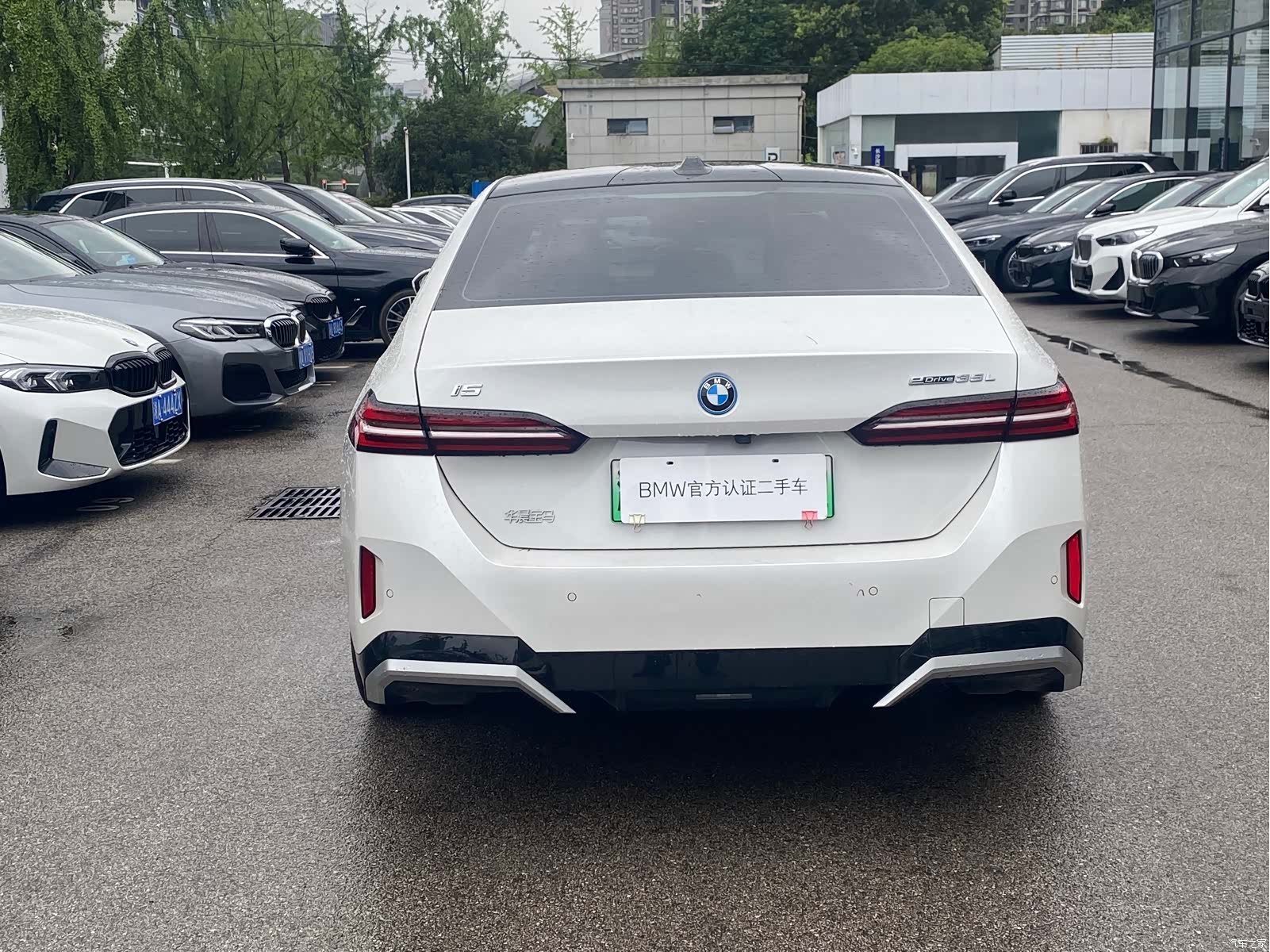 BMW i5, 2024 все фото