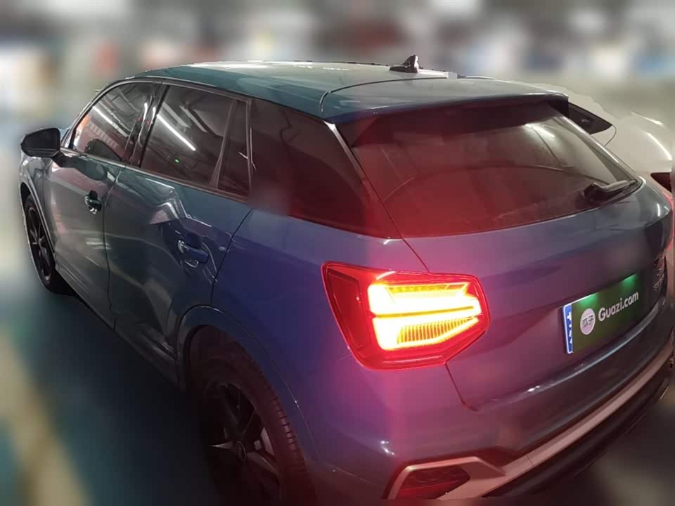 Audi Q2L