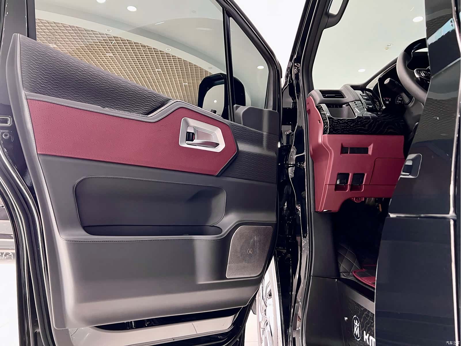 Alfa Romeo AH380, 2025 28