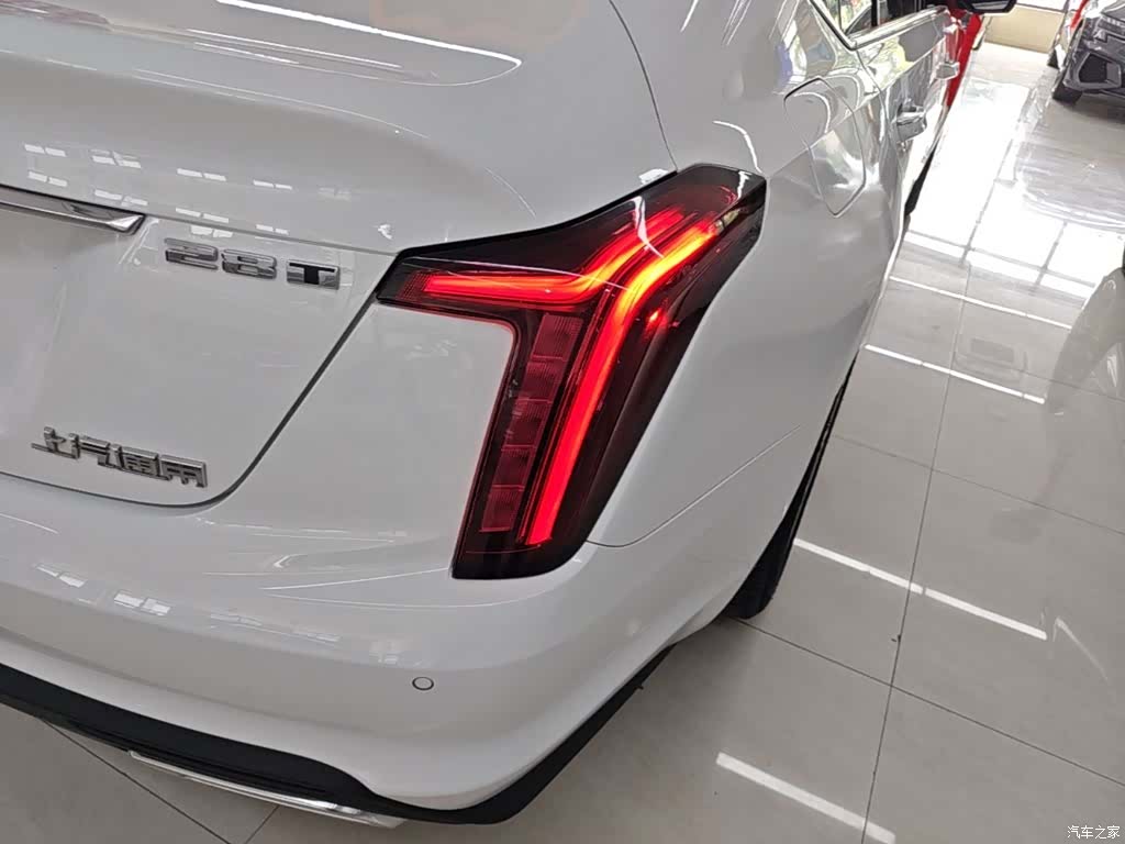 Cadillac CT5, 2023 8