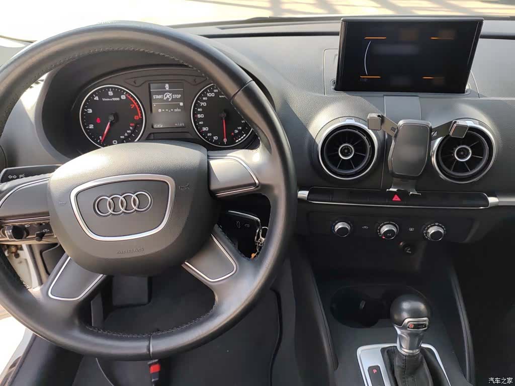 Audi A3, 2015 12