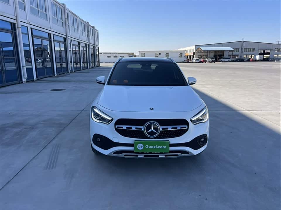 Mercedes-Benz GLA