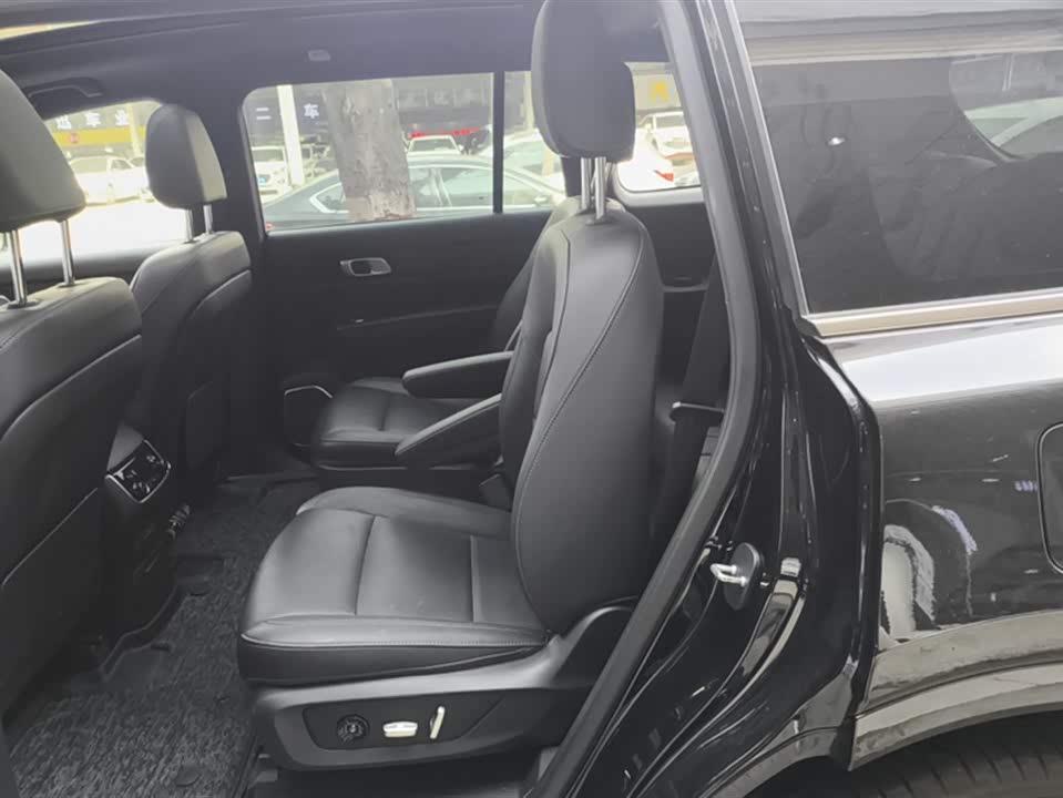 Li Auto Ideal ONE