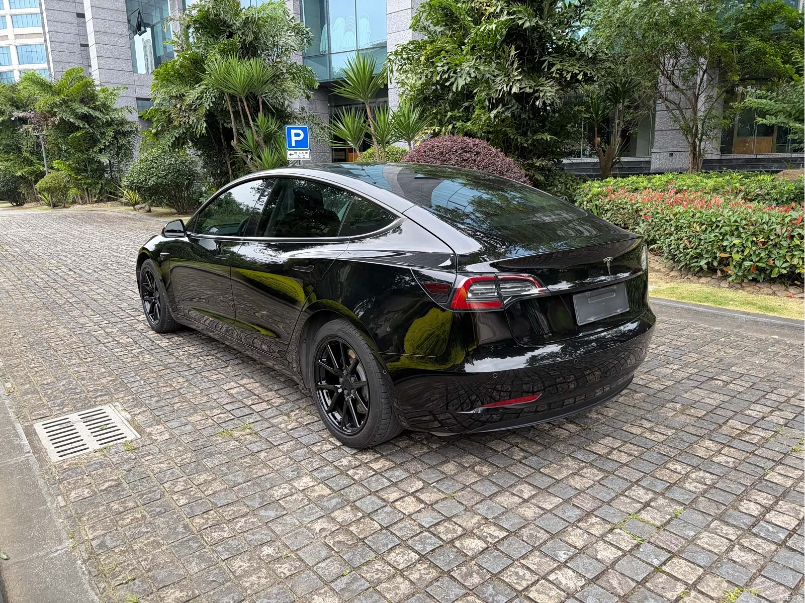 Tesla Model 3, 2020 8