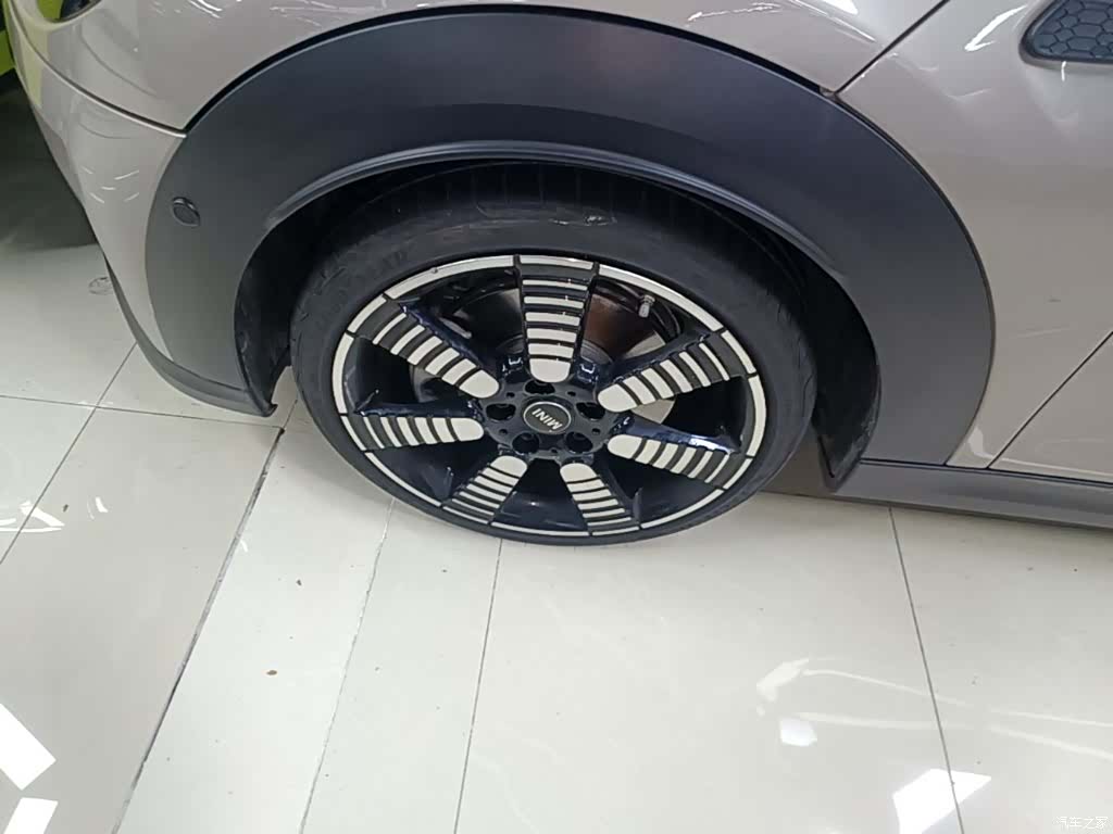 Mini Cooper, 2024 23
