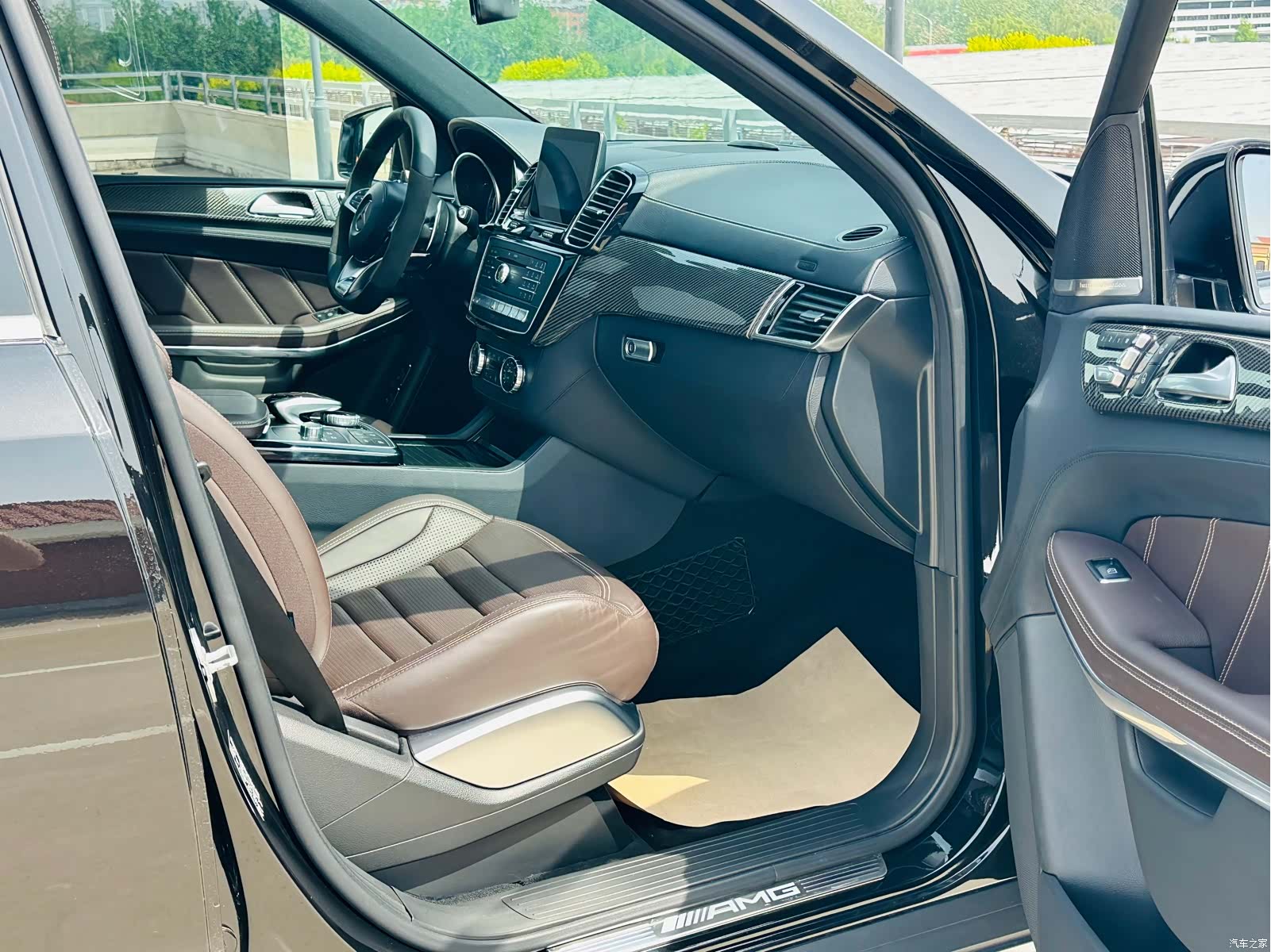 Mercedes-Benz GLS, 2016 28
