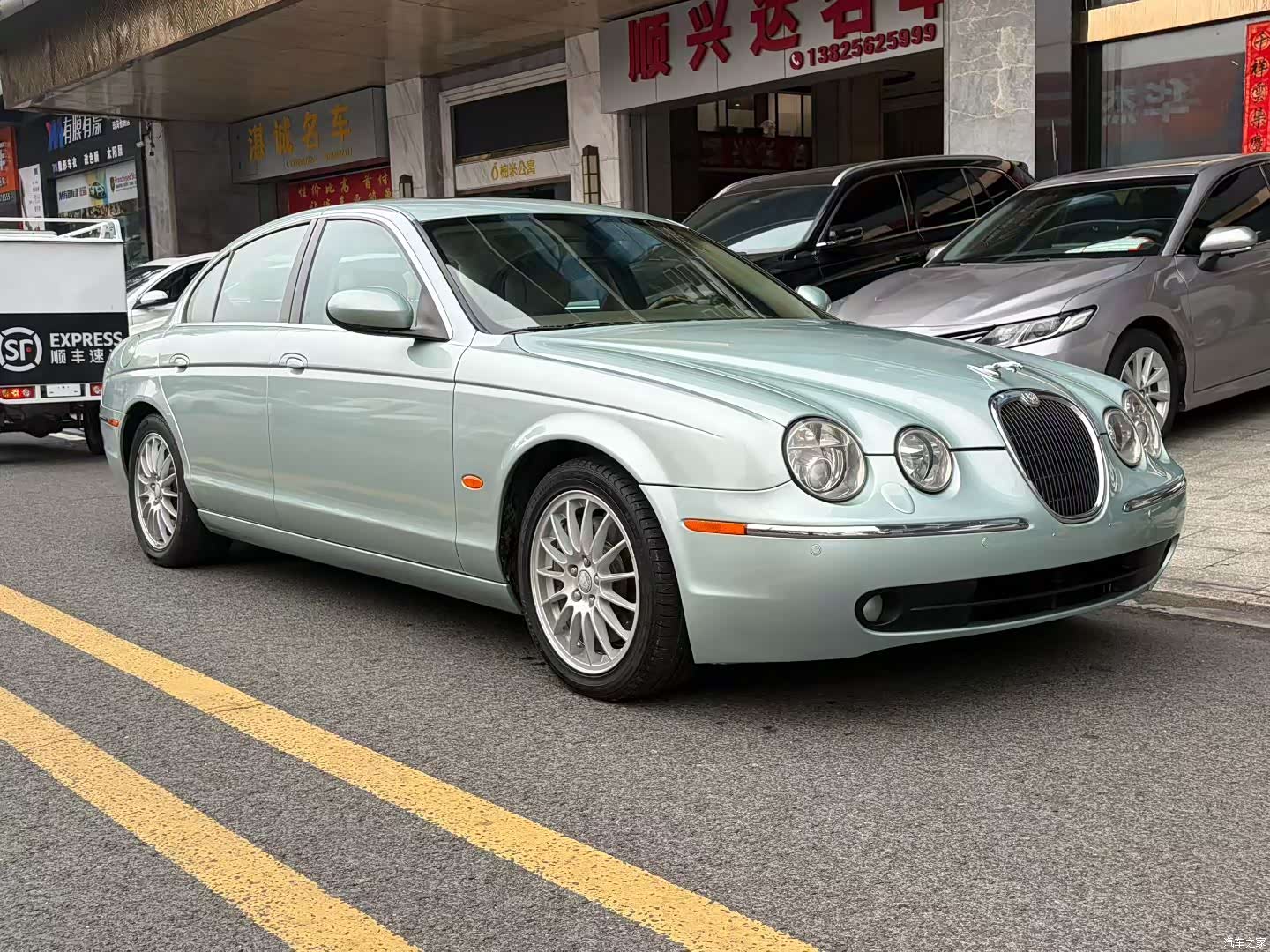 Jaguar S-TYPE, 2007 3
