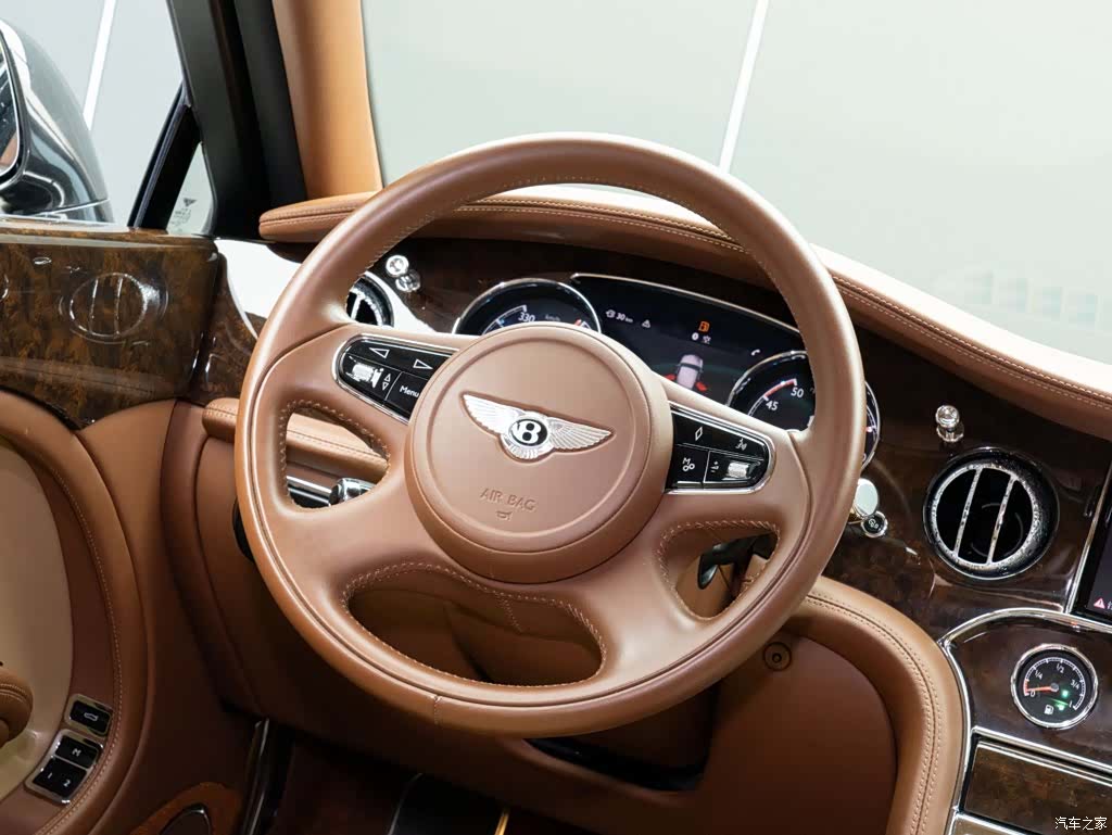 Bentley Mulsanne, 2019 13