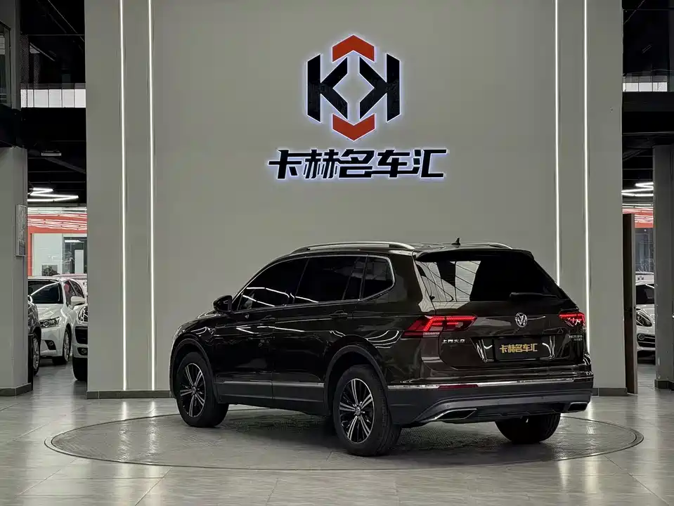 Volkswagen Tiguan L