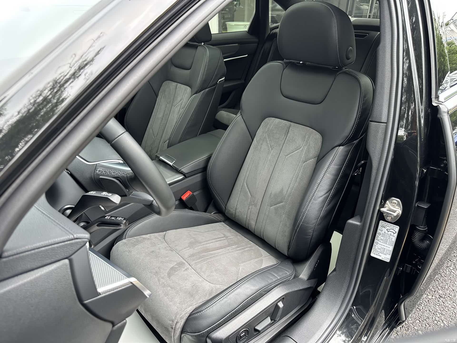 Audi A6L, 2022 10
