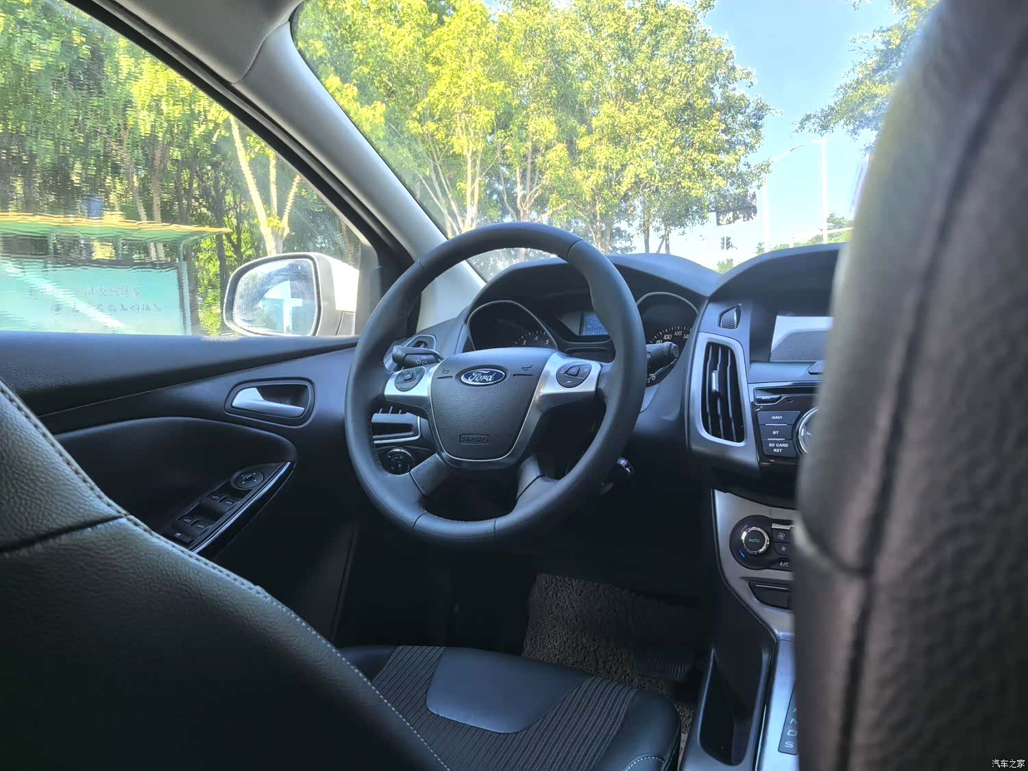 Ford Focus, 2015 10