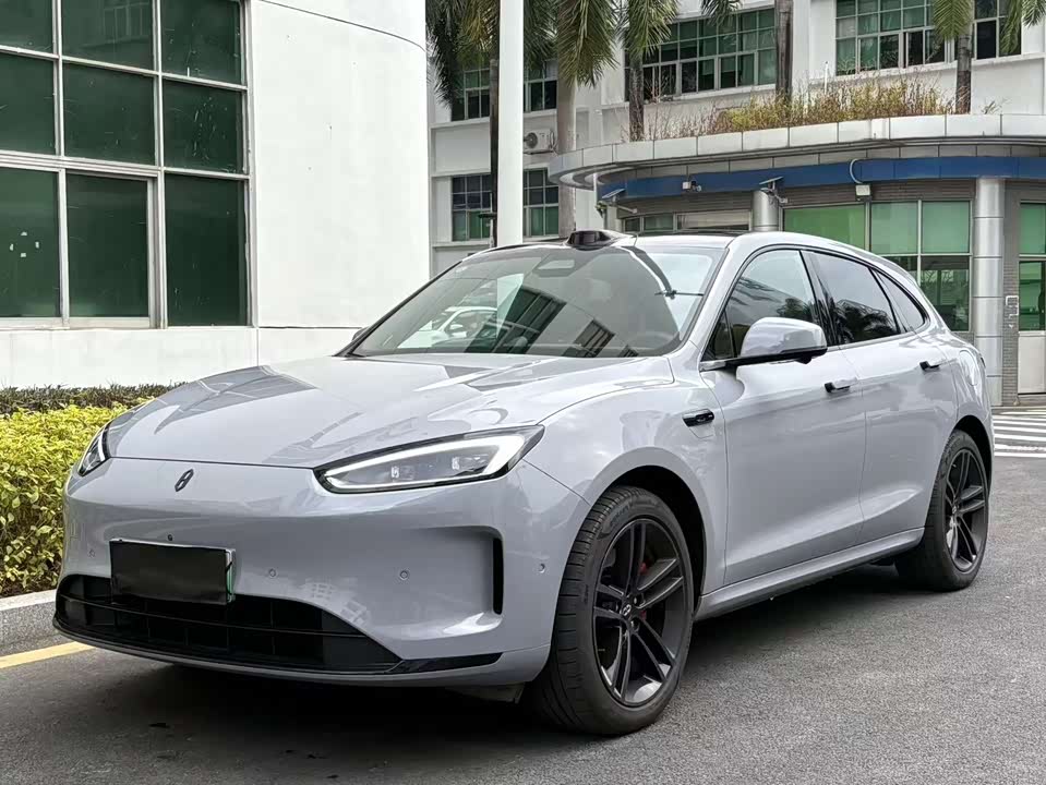 AITO Ask the world M5