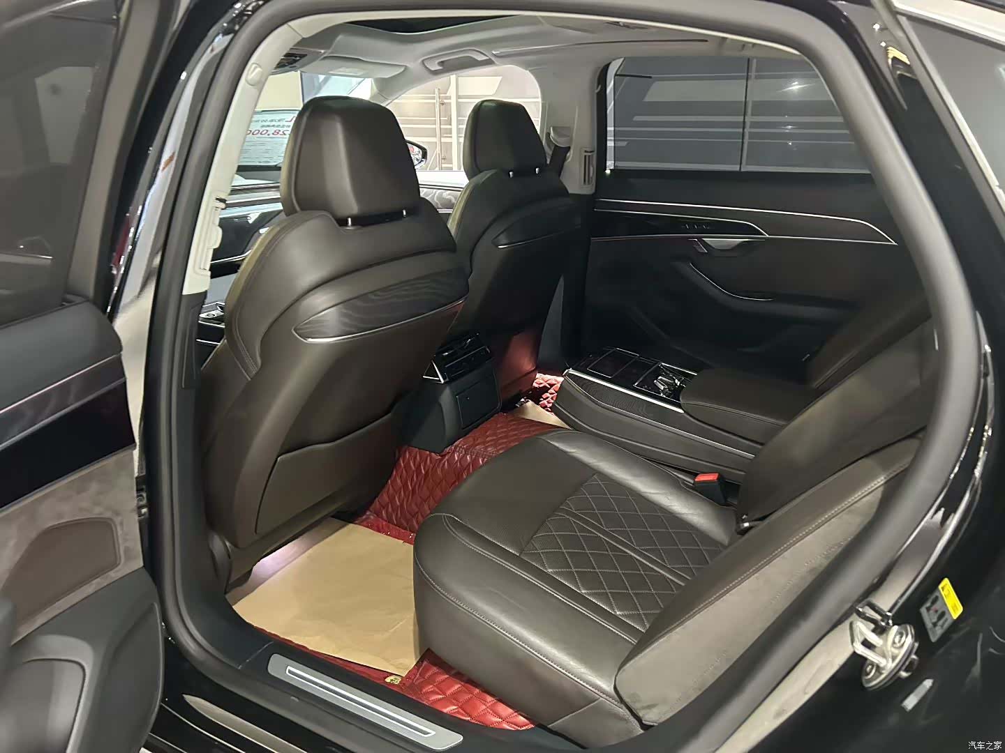 Audi A8L, 2022 7