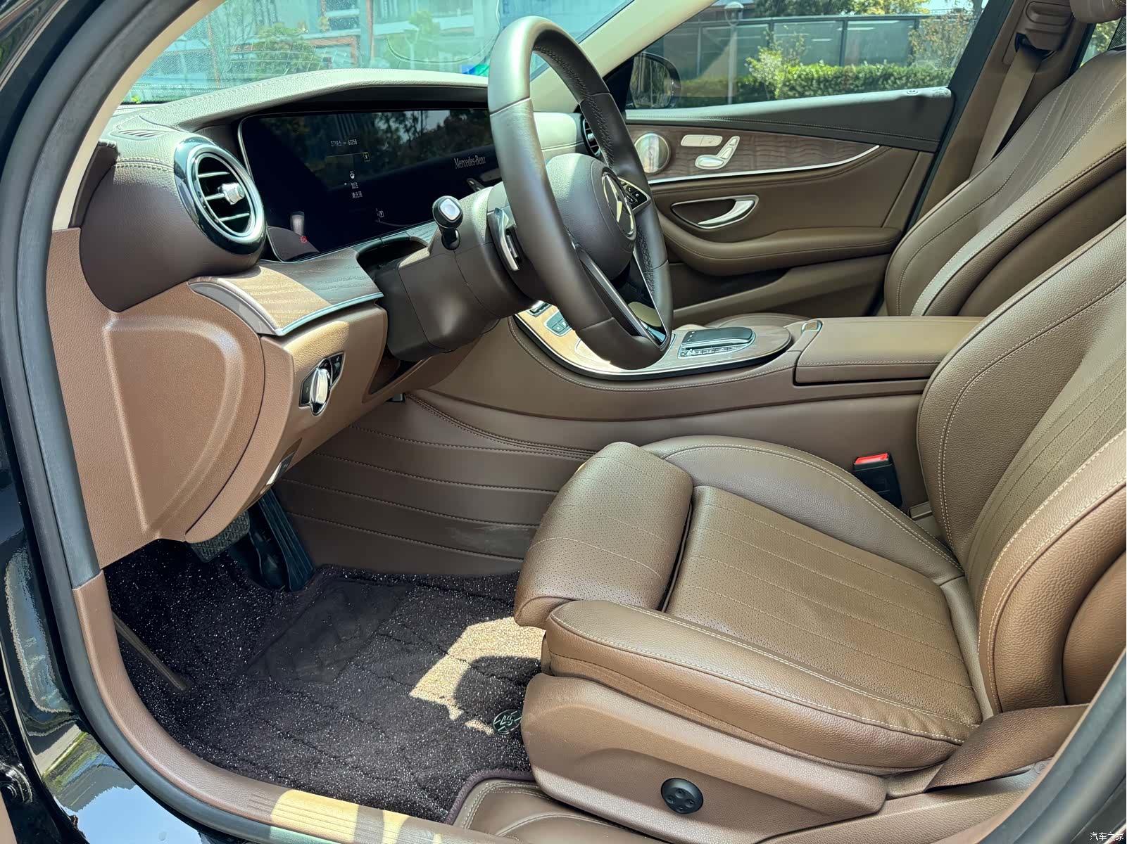 Mercedes-Benz E-Class, 2022 все фото
