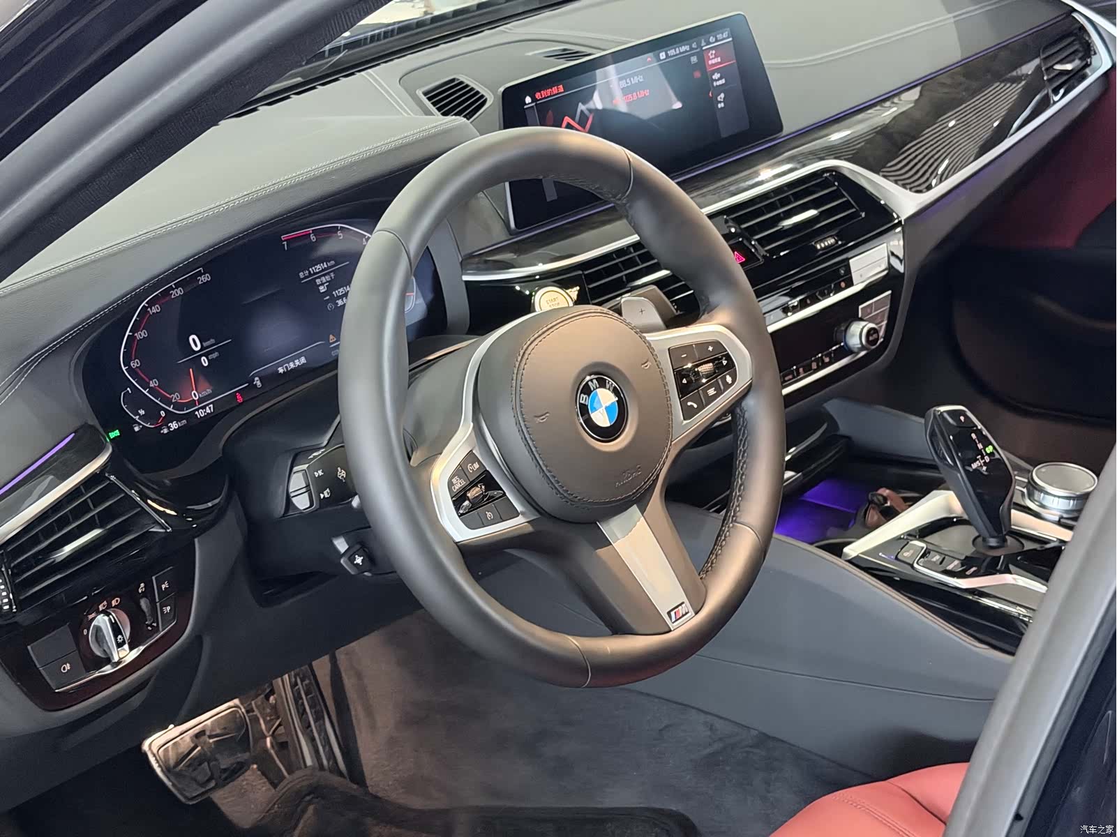 BMW 5 Series, 2019 все фото