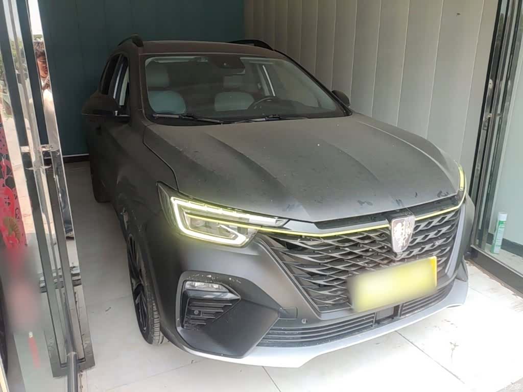Roewe RX5, 2020 4