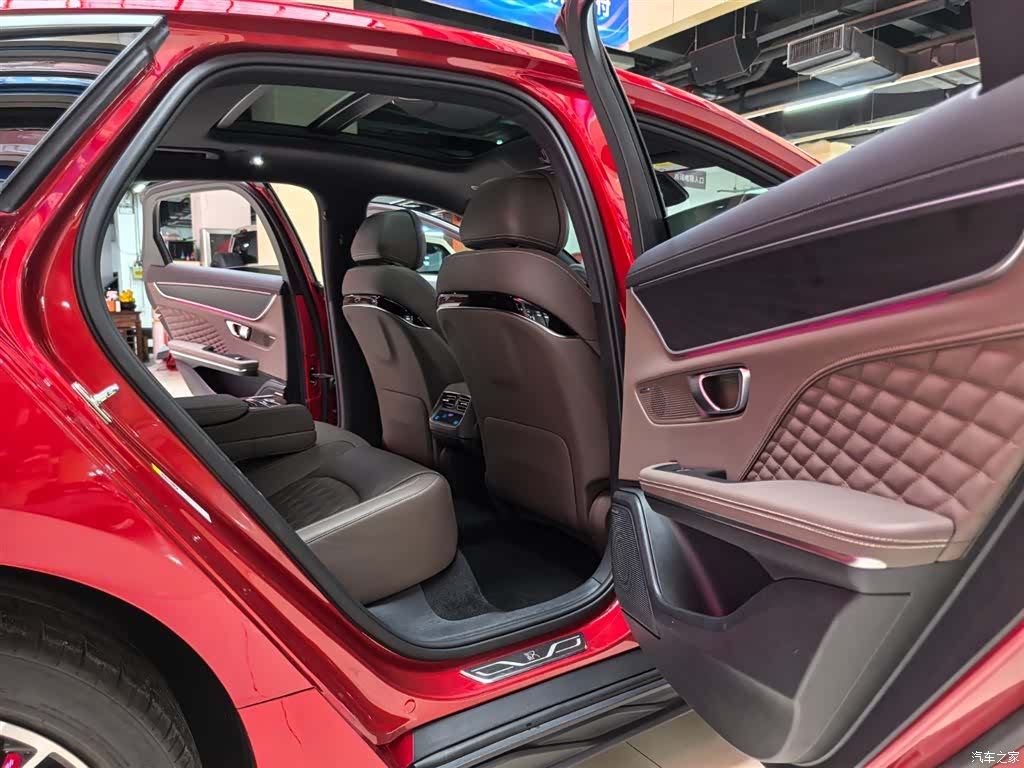 BYD Han, 2023 8