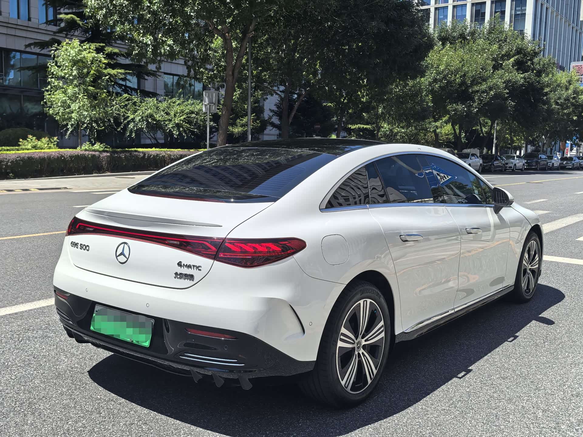 Mercedes-Benz EQE, 2025 4