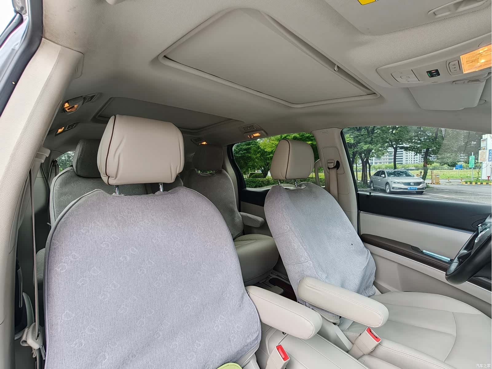 Buick GL8, 2021 9