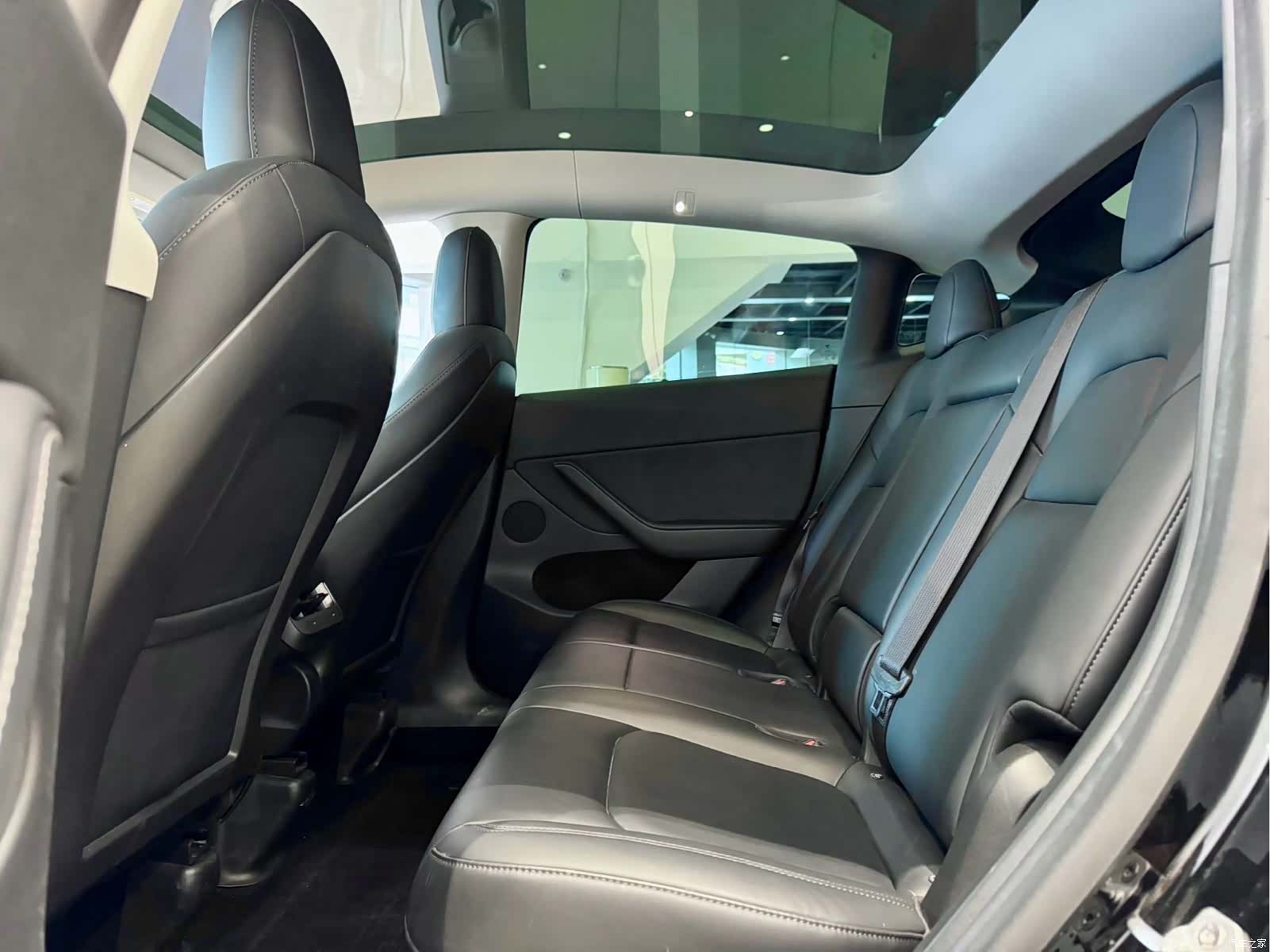 Tesla Model Y, 2022 8
