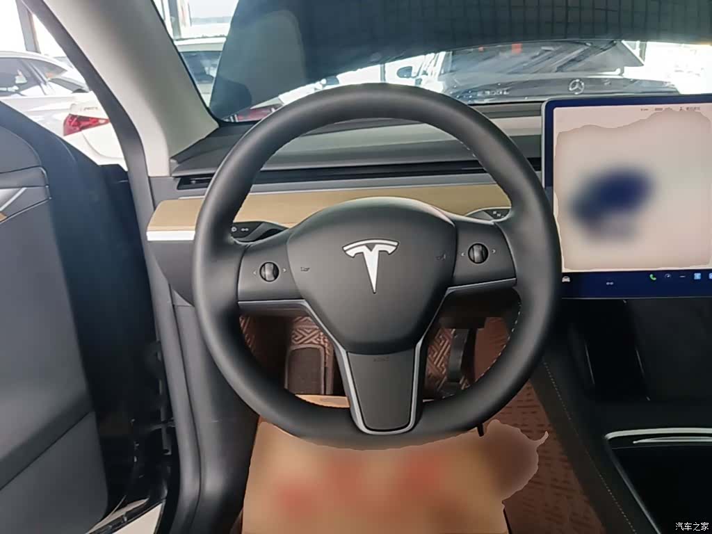 Tesla Model Y, 2023 11