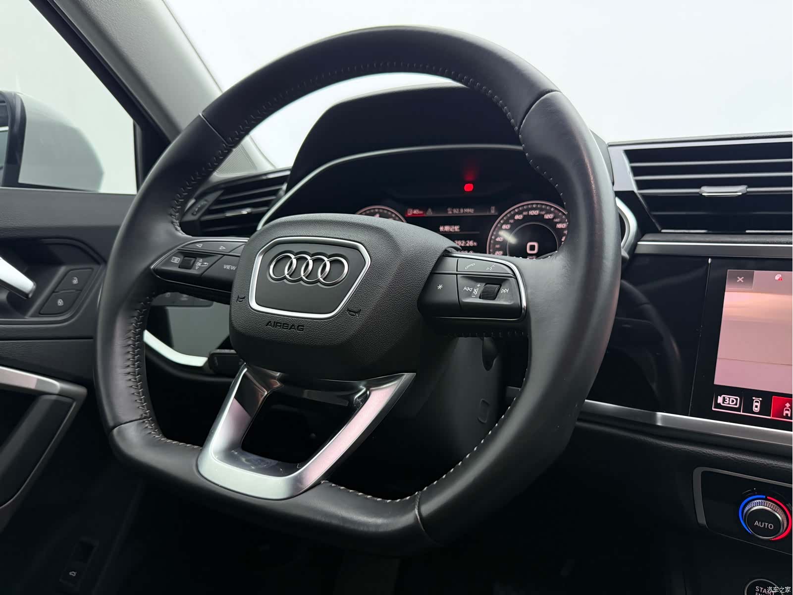 Audi Q3, 2022 16