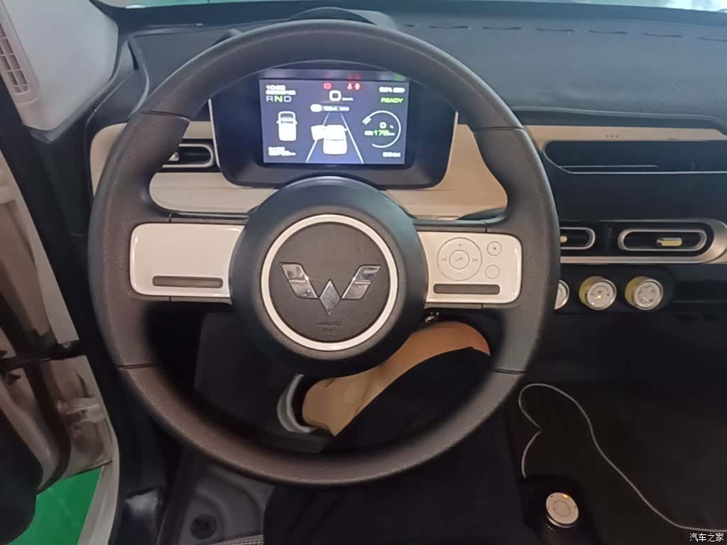 Wuling MINIEV, 2024 11