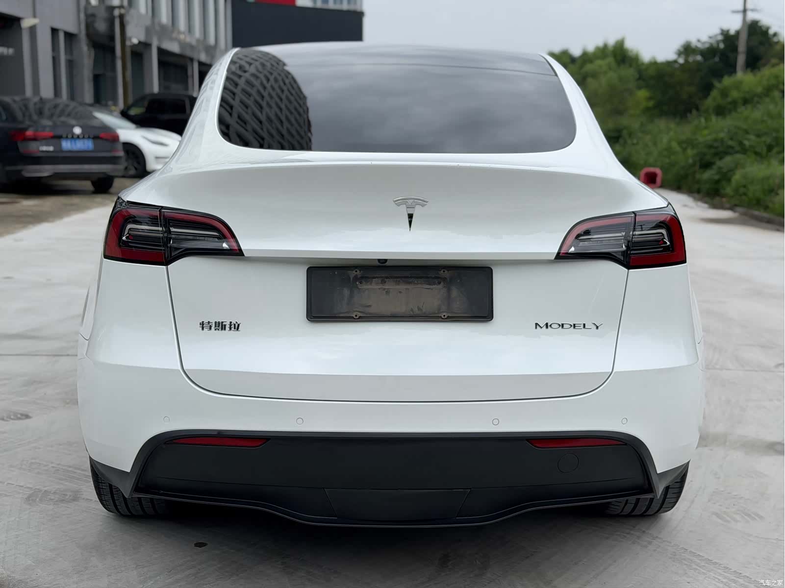 Tesla Model Y, 2022 7